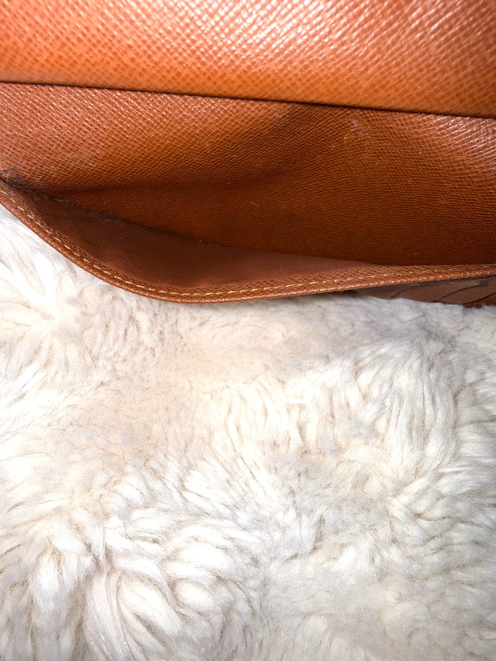Louis Vuitton Monogram Alexandra Trifold Wallet. - Picture 8 of 15